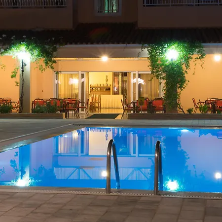 Sunset Hotel 3*